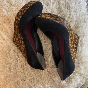 Size 10 Nine West wedges for sale !!